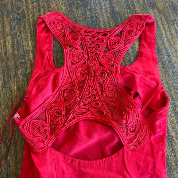 Jessica McClintock Gunne Sax VTG 90s
Cherry Red Satin Lace Back Slit Maxi Dress - Picture 4 of 9